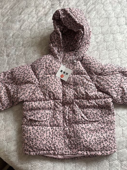 Теплая курточка на девочку