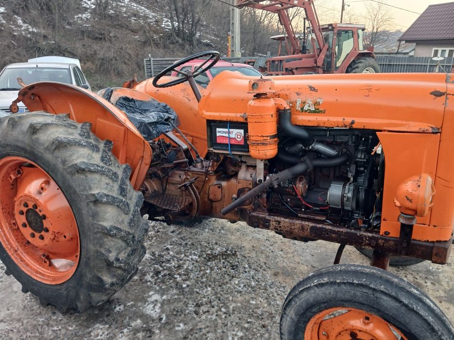 Vând tractor fiat 312 35 cp