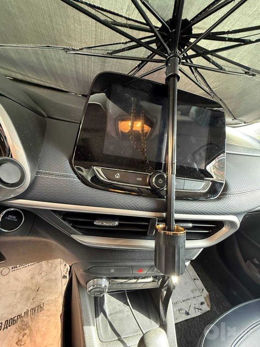 Chevrolet Tracker Premier sotiladi