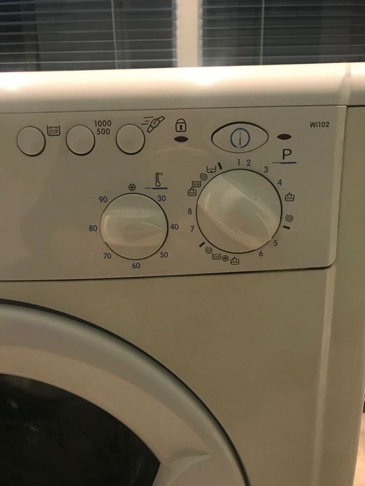 Пералня Индезит WI102