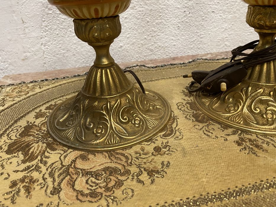 Чифт стари френски лампи от порцелан и месинг