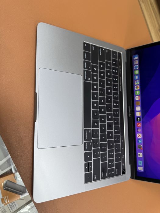 MacBook Pro 13 inch Touch Bar