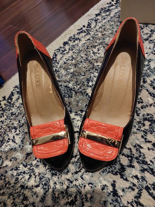 Женские туфли  бесплатно