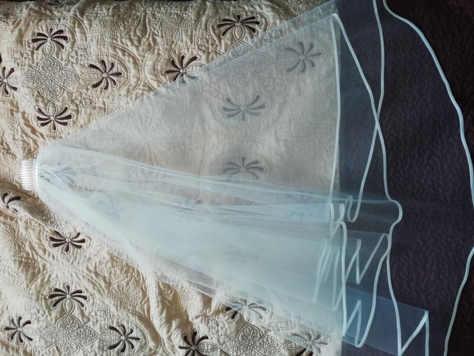 Vand rochie de mireasa Evergreen