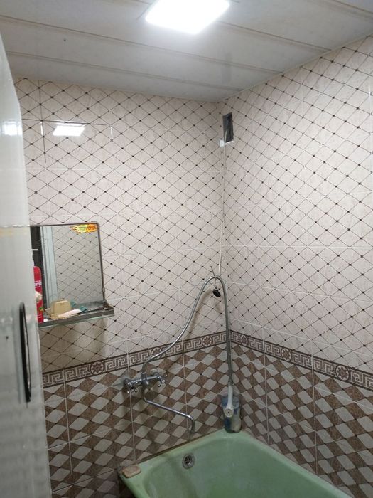 Srochni Ibn sino 1 da 3xonali fayzli kvartira sotiladi