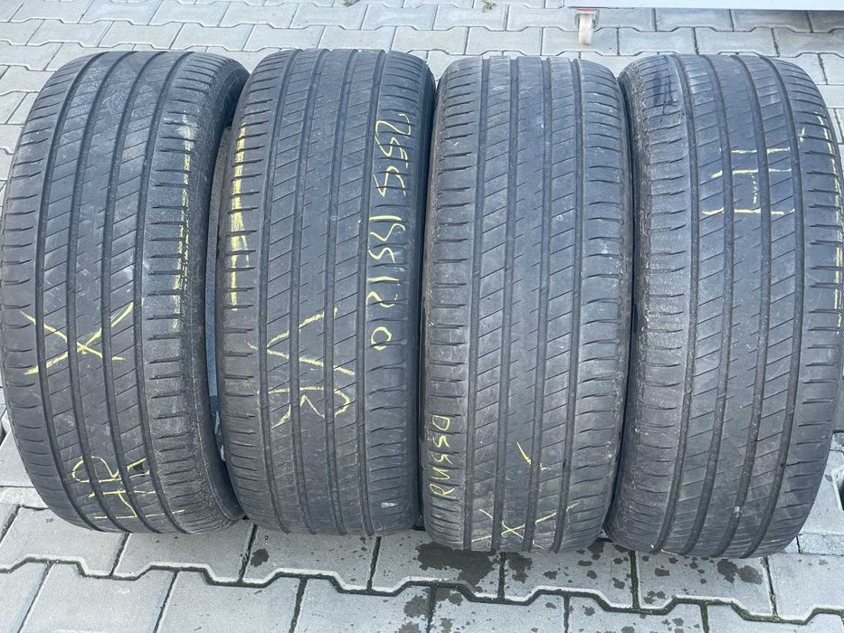 4x 255 45 20 Michelin Latittude