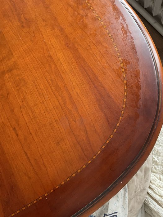 Продам стол, 4 метра