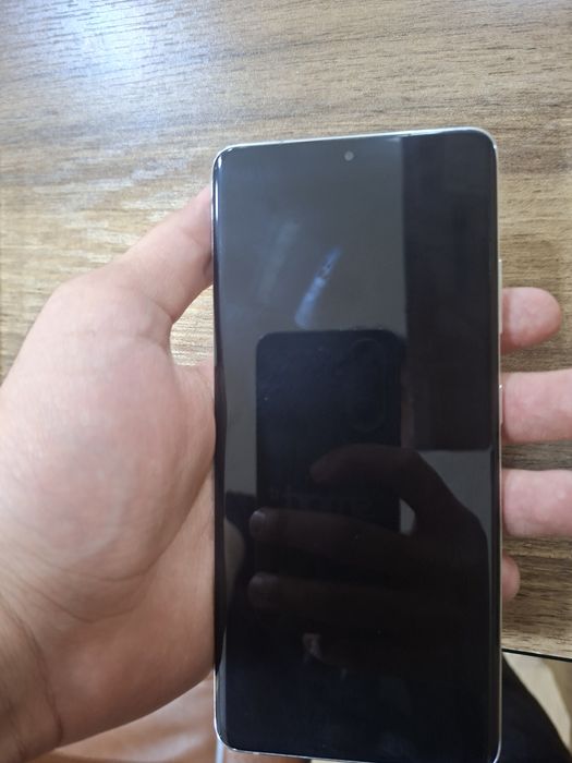 Samsung S26 Ultra 256gb sotiladi