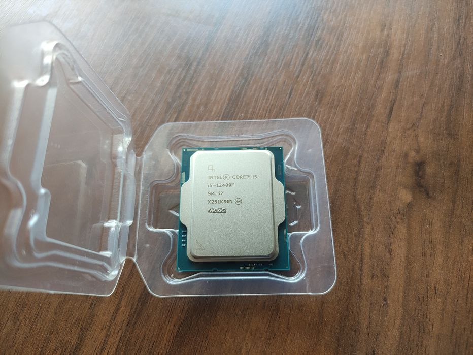 Процессор i5 12400f