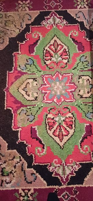 Продавам ръчно тъкани китеници от чиста вълна