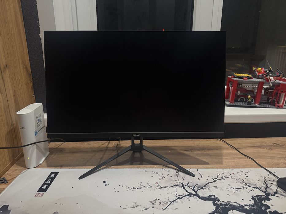 Монитор 165 герц