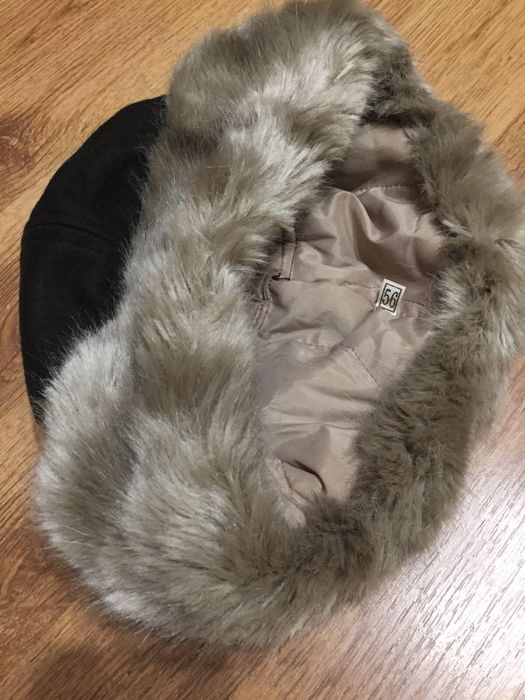 Зимни шапки и шалове