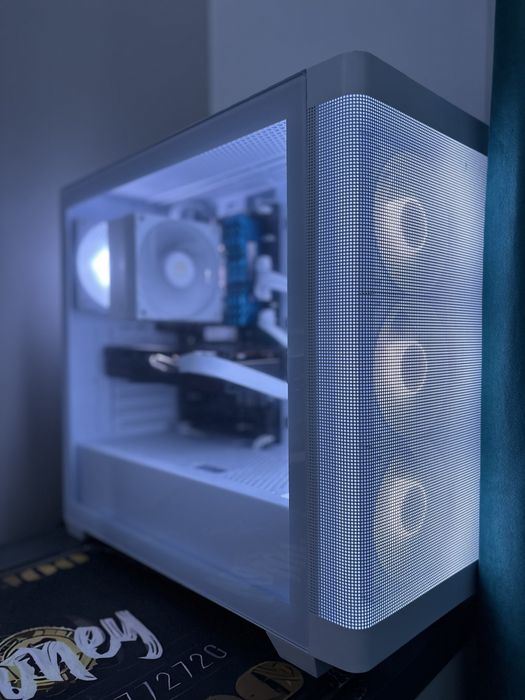 AMD Radeon RX6700XT | Intel I7-8700 | 16GB RAM | 1TB SSD M.2 NVMe