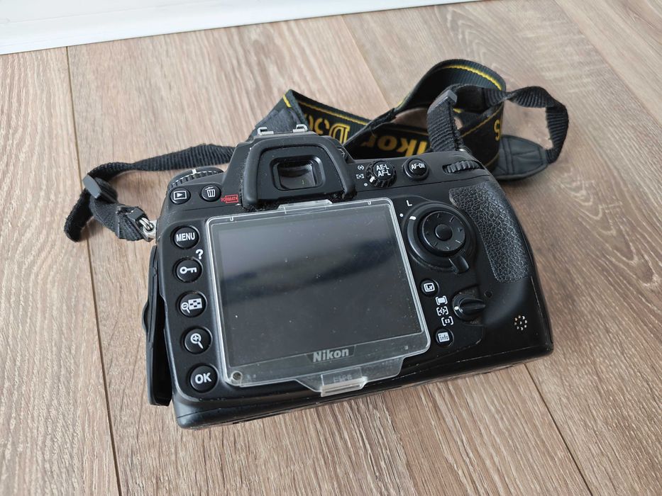DSLR Nikon D300S body