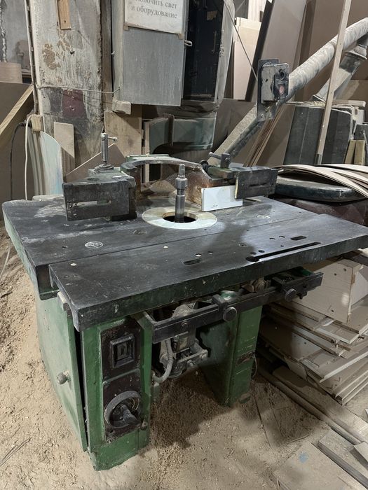 Продам советский фрезерный станок