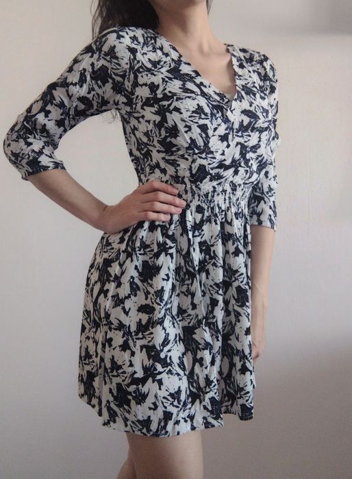 Bik Bok Супер удобна рокля