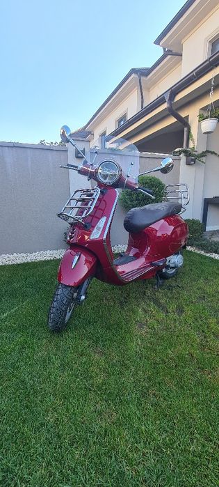 Vând Scuter Vespa Primavera Touring 49cmc !