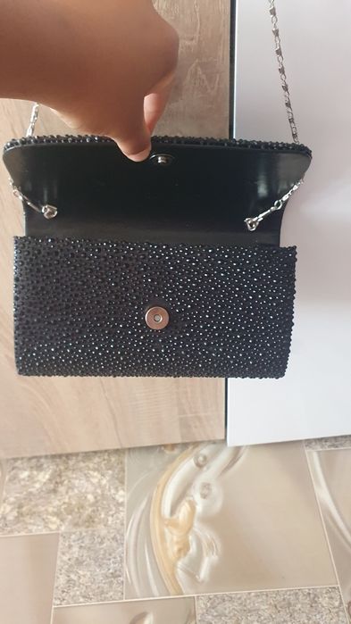 Чанта с камъчета