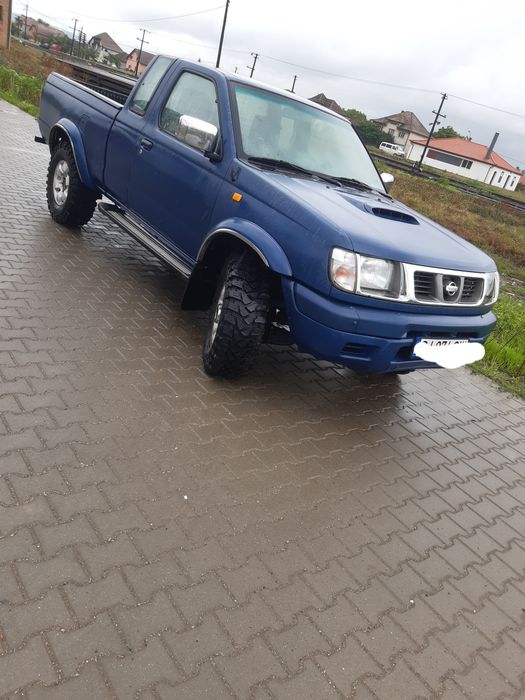 Nissan navara d22