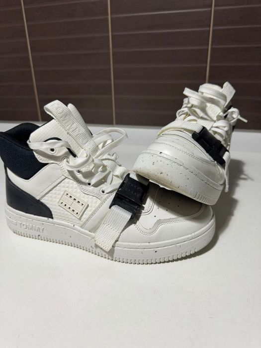 Vand sneakersi Tommy Hilfiger