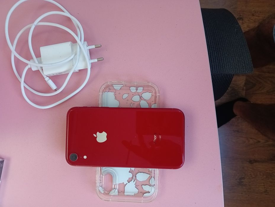 iPhone XR ReD перфектен