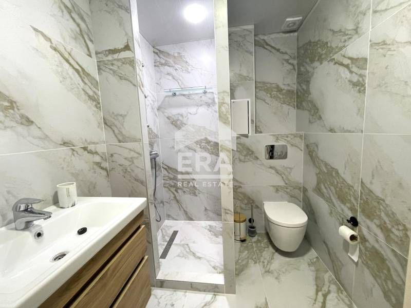 Дава се под наем Двустаен апартамент в Варна, Център - 60 кв.м за 698.19 € - Снимка #7