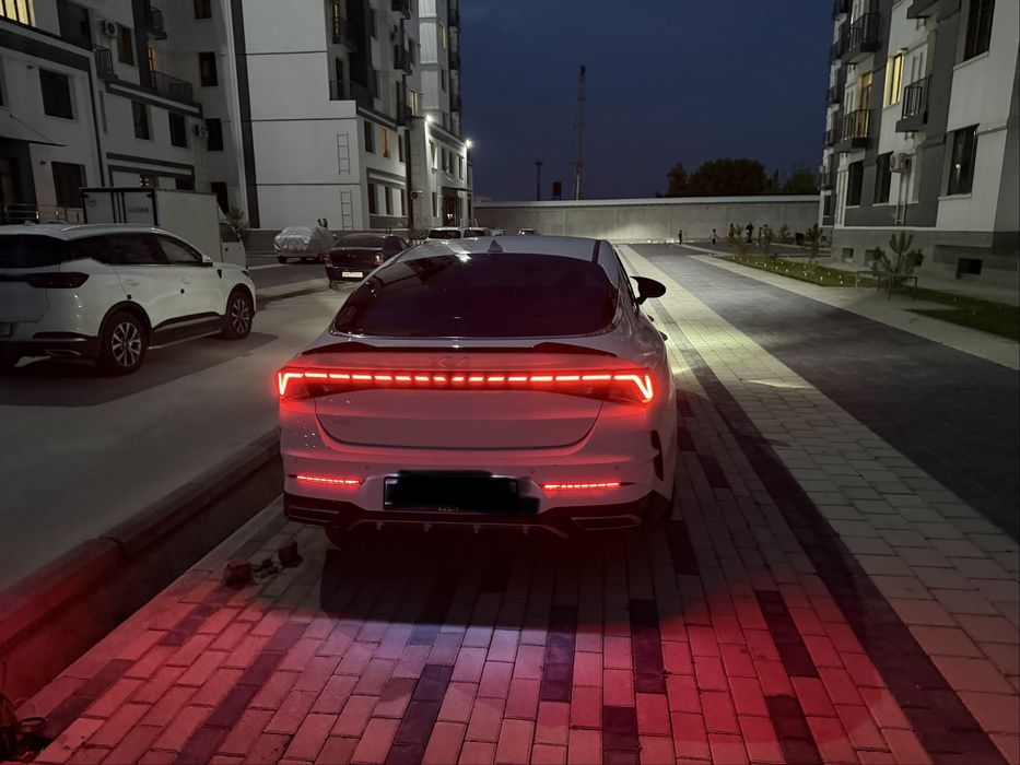 Kia k5 oq rangi kraska radnoy urilmagan