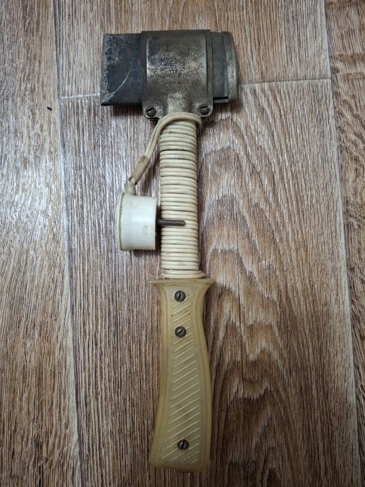 Паяльник  советский  эмп-100вт.