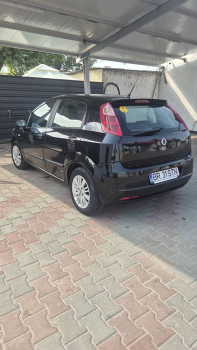 Fiat Punto 2006 benzină, 1.050 € — imagine 2