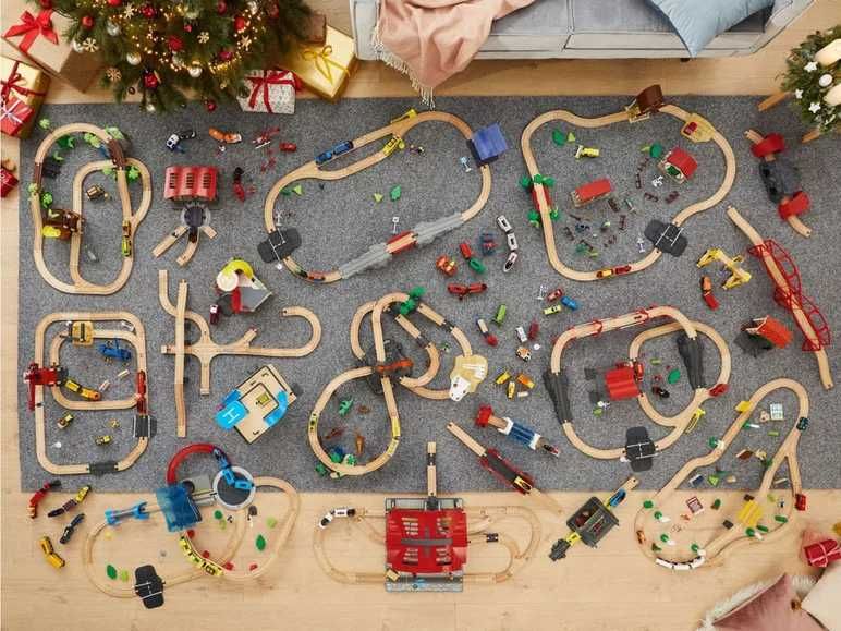 Влак с дървени релси Железница Дървен железопътен Град