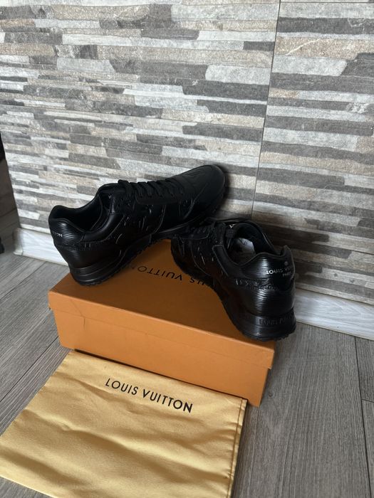 Обувки Louis Vuitton