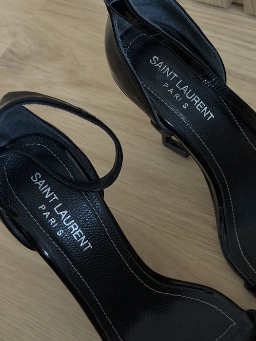 Sandale YSL , toc 12 cm . Marimea 38