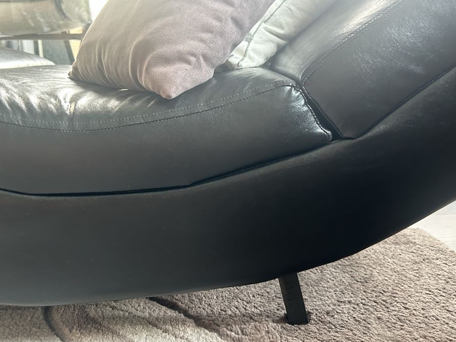 Кожена дизайнерска лежанка