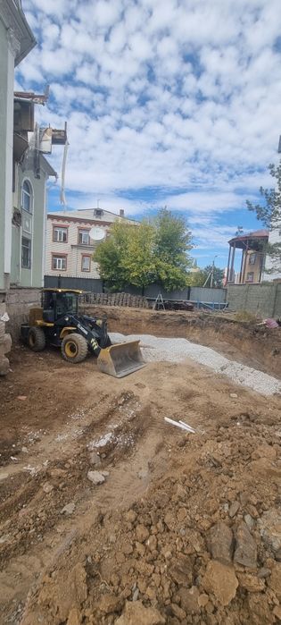 Погрузчик Услуга Погрузчика 
Снос дома
Вывоз мусора 
Планировка террит