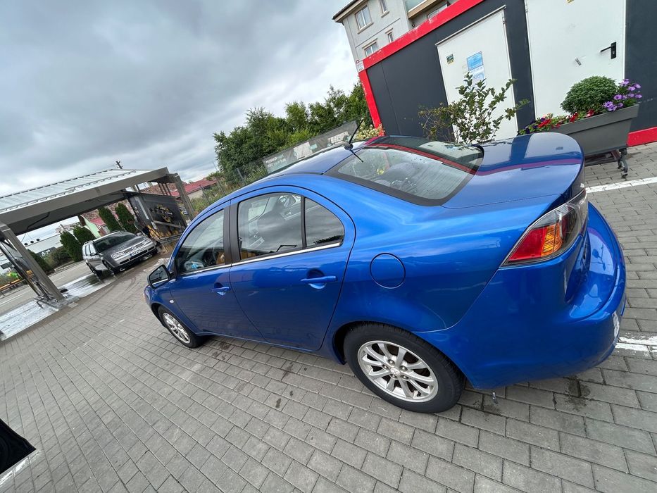 Mitsubishi Lancer