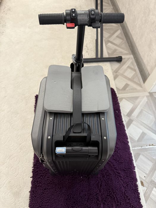 JET WHEEL nomli elektr chamadon-skuter (rideable smart luggage)