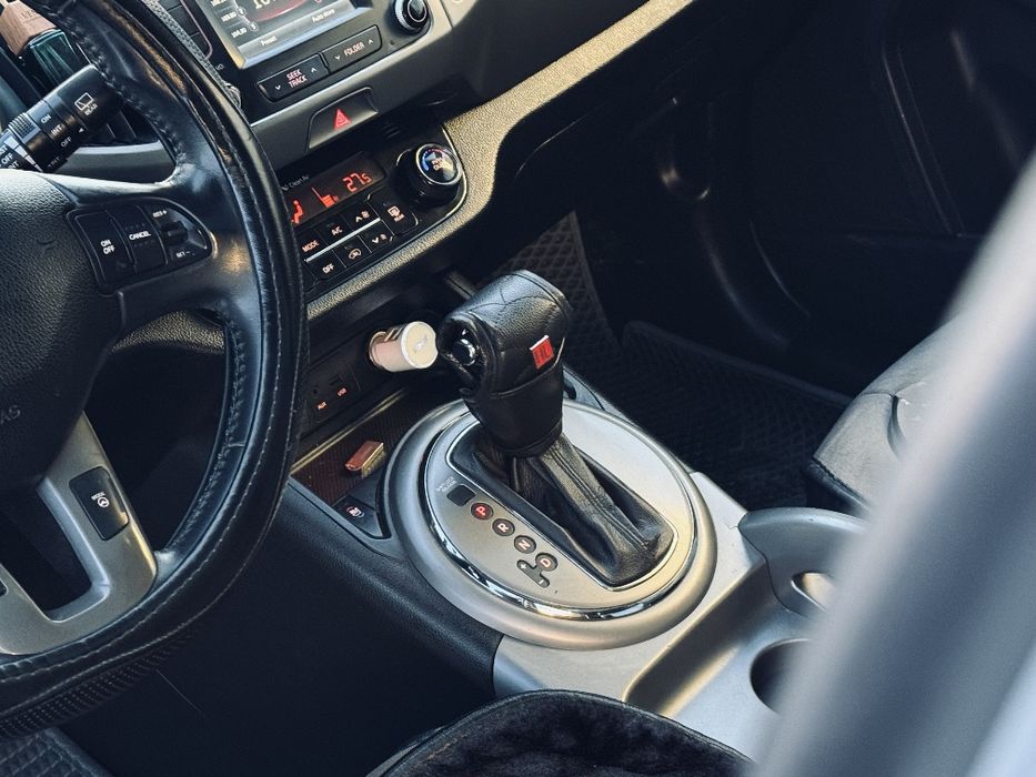 Продам Kia Sportage