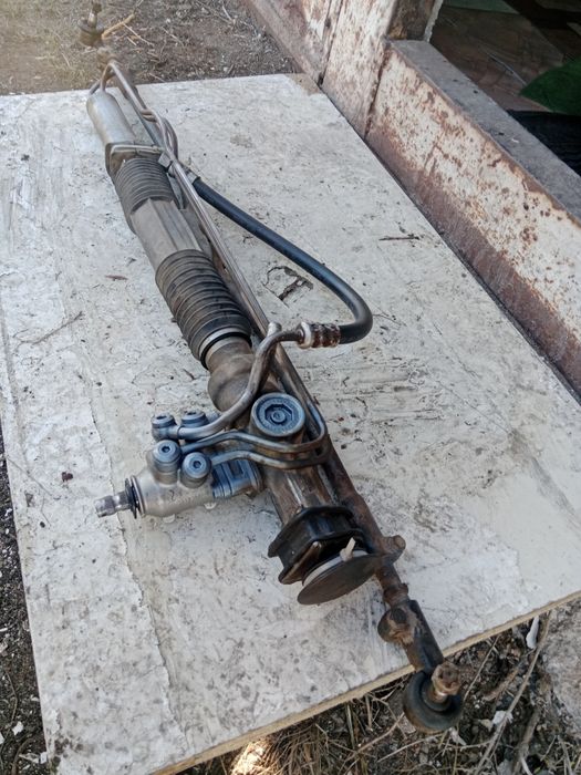 Продам рулевую рейку на Приору гур