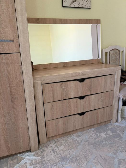 Спальный гарнитур