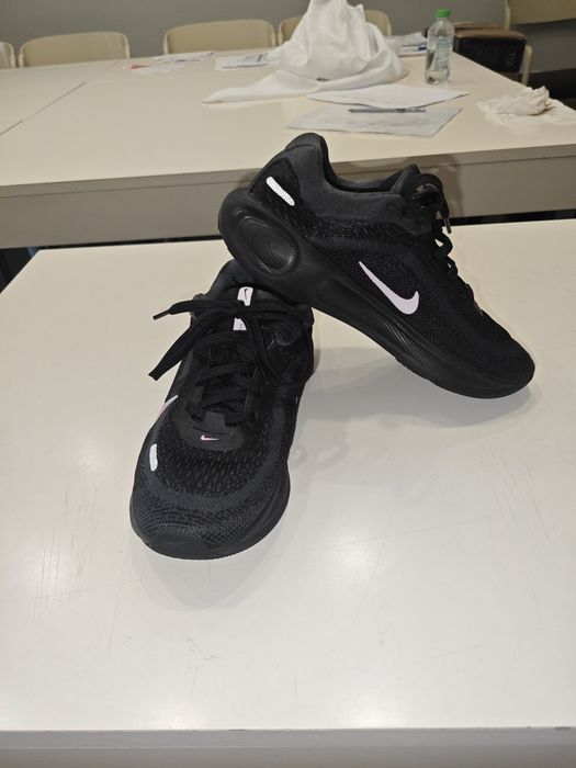 Nike stellar ride 35.5