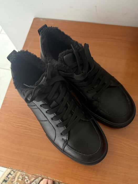 Зимние кроссовки