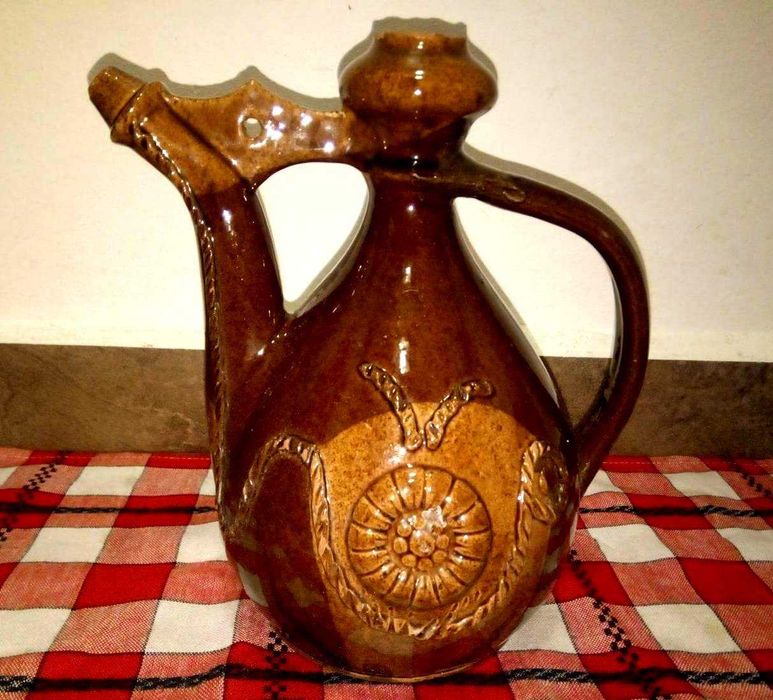 Стар крондир, бърдук, стомна