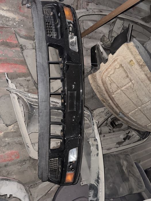 Привозной передний бампер гольф 3,венто