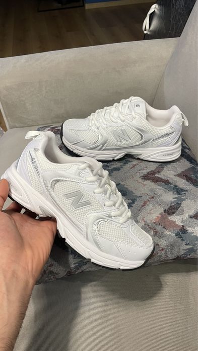 Дамски маратонки New Balance 530