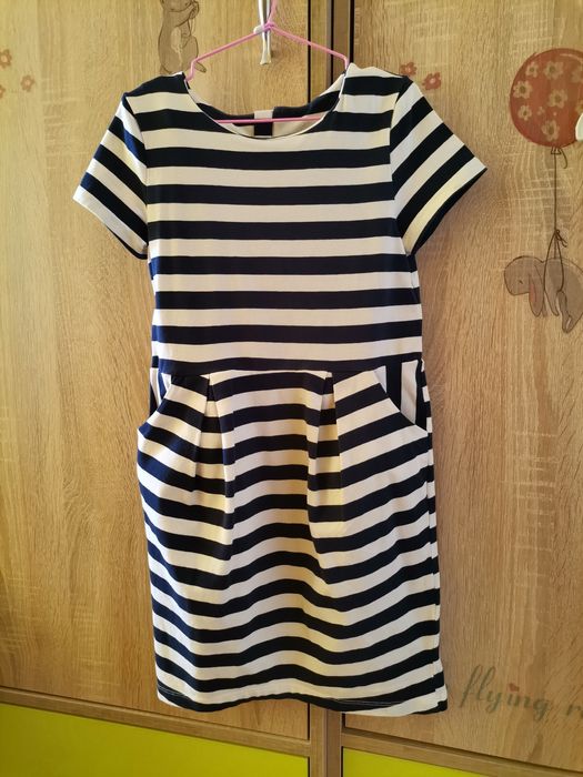 Маркови рокли Reserved, Н&М, Lee Cooper