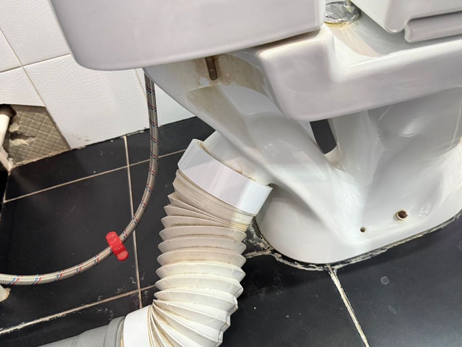 Продам унитаз в хорошем состоянии