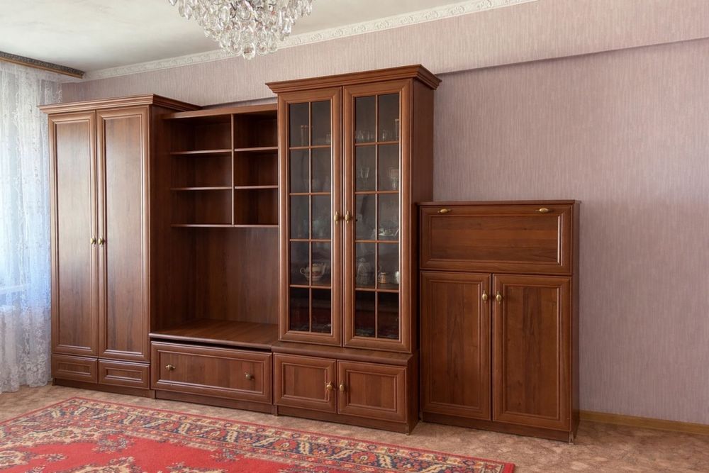 Продается стенка для гостиной