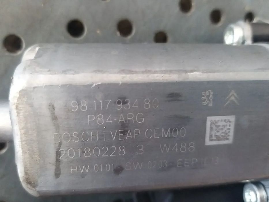 Motoras macara stanga spate peugeot 3008 2 9811793480 0130824071