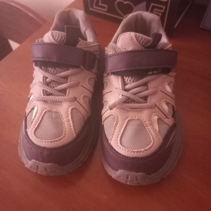 Кроссовки для девочки Размер 32
