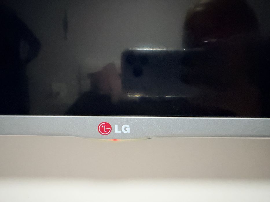 LG 32" Smart TV 32LB580V (Full HD, Wi-Fi)